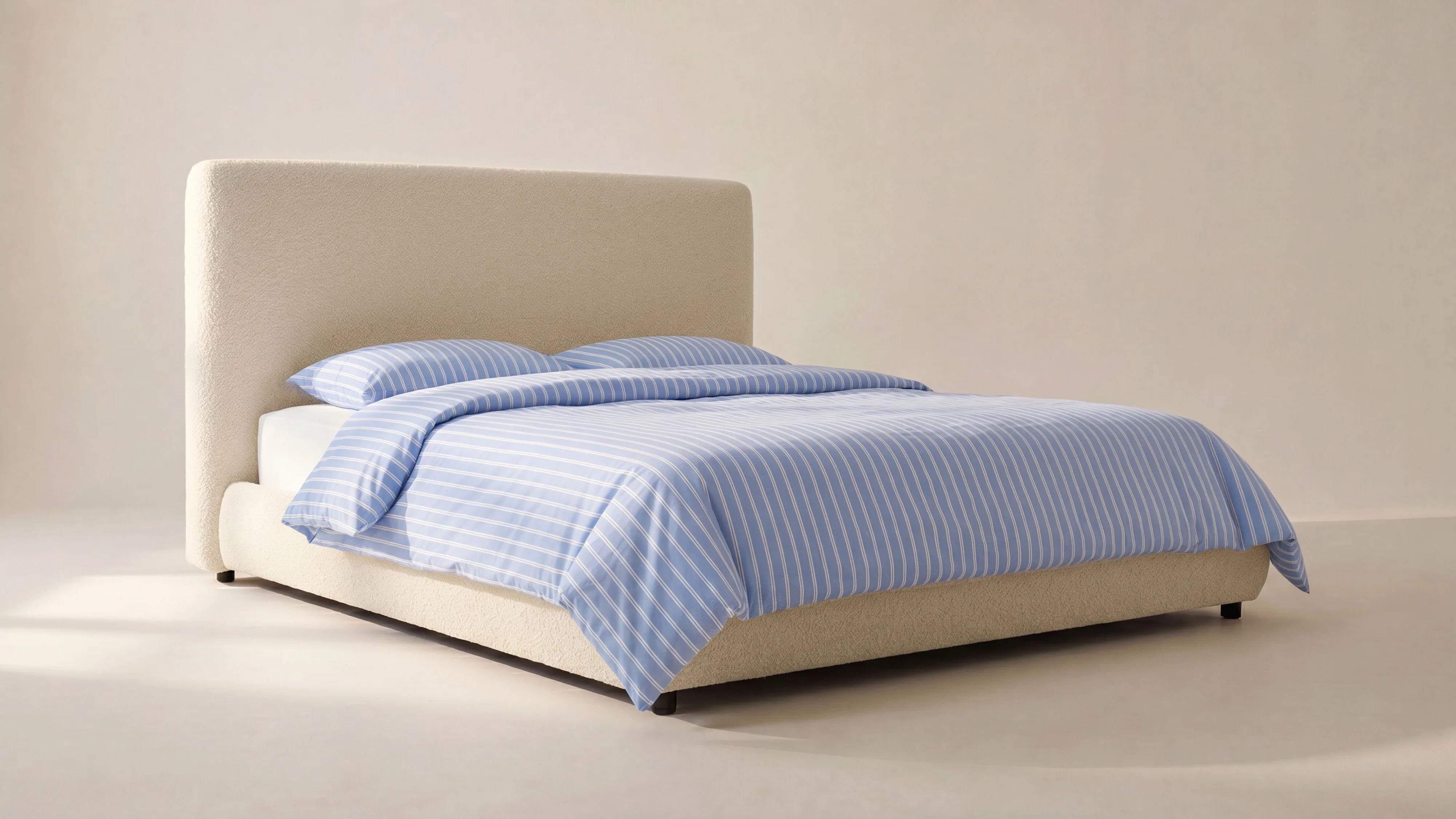 Dream Bed, Queen, Cream Boucle